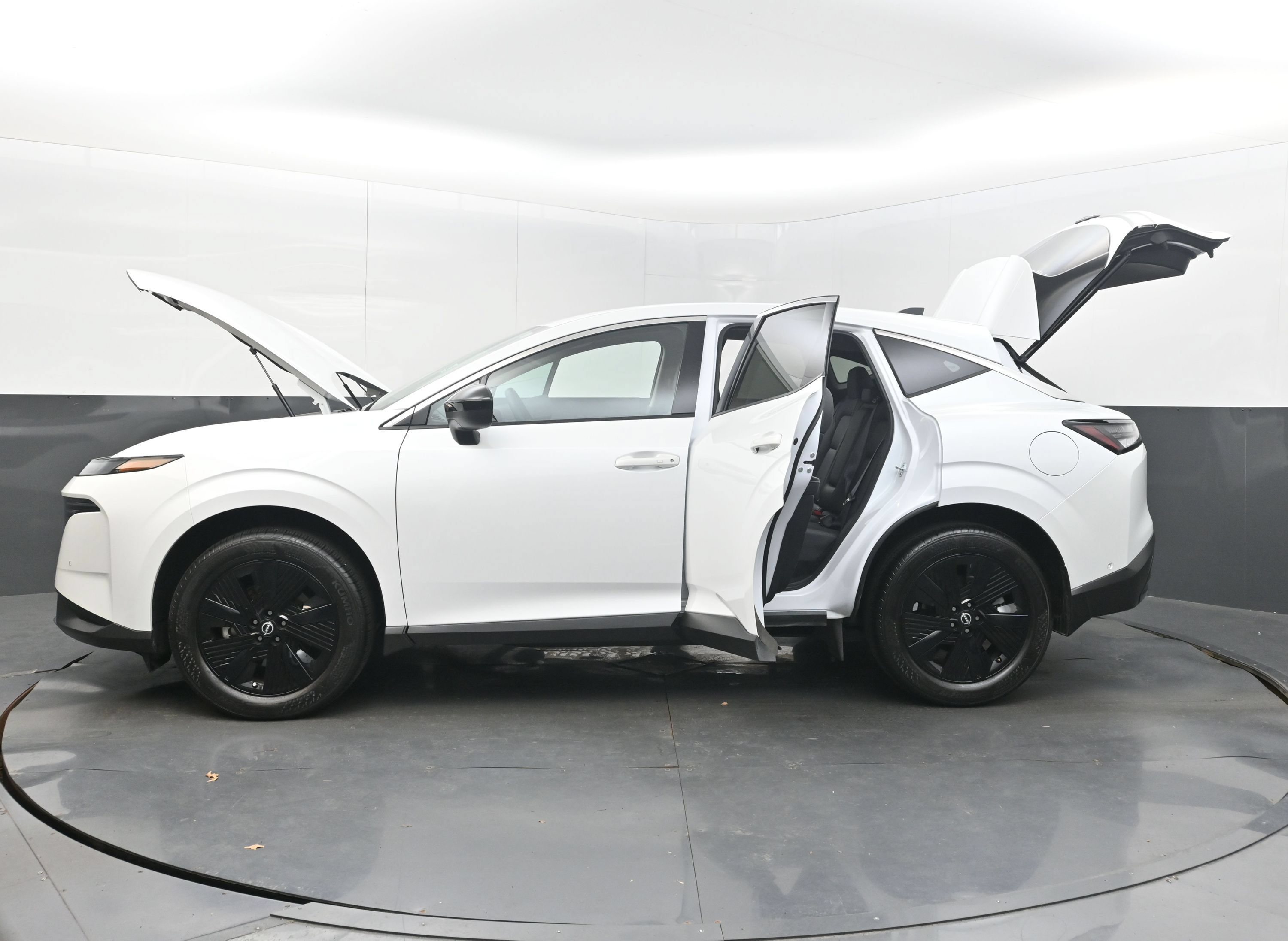 Used 2025 Nissan Murano SV FWD image 30