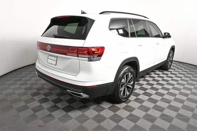 New 2026 Volkswagen Atlas SE FWD image 3