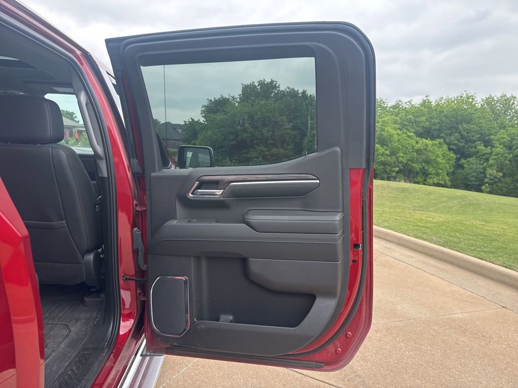 Used 2024 GMC Sierra 1500 SLT w/ SLT Premium Plus Package AWD/4WD image 12