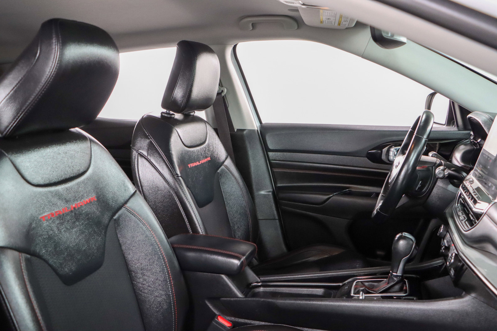 Used 2022 Jeep Compass Trailhawk w/ Trailhawk Convenience Group image 26