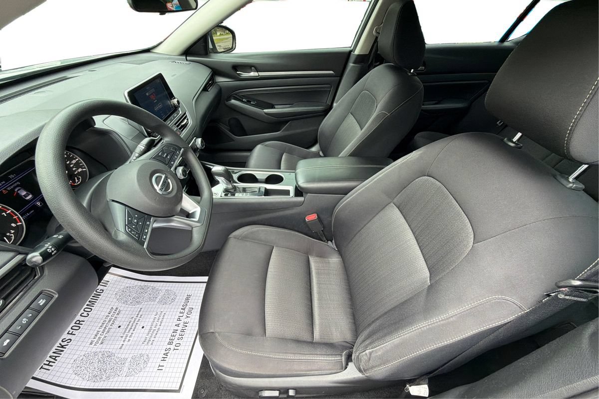 Used 2021 Nissan Altima 2.5 SV FWD image 9