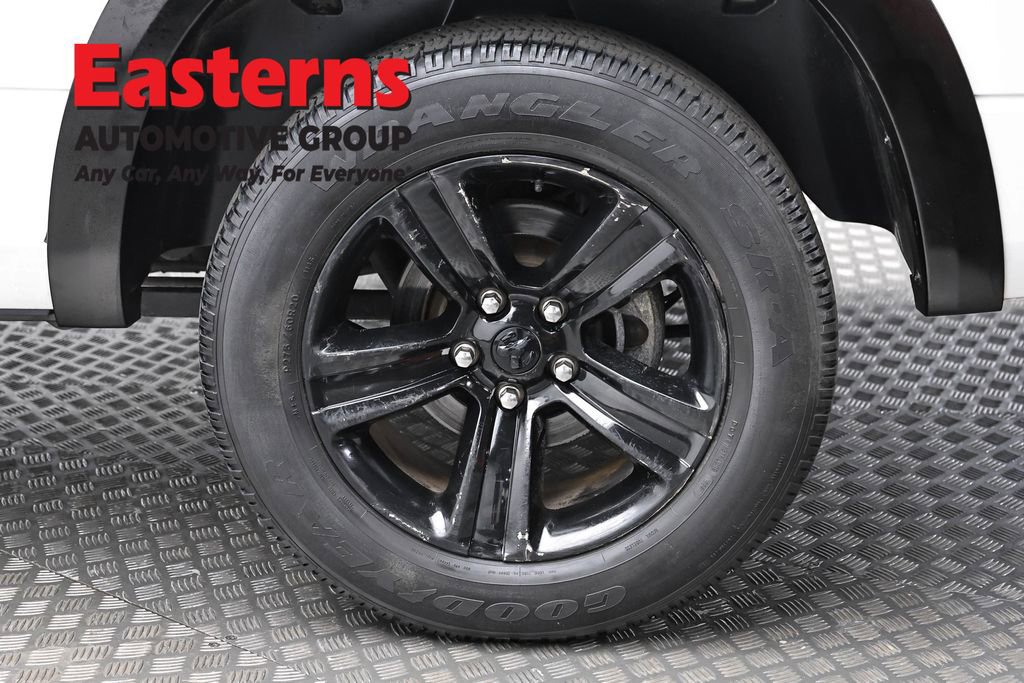 Used 2024 RAM 1500 Classic Warlock RWD image 8