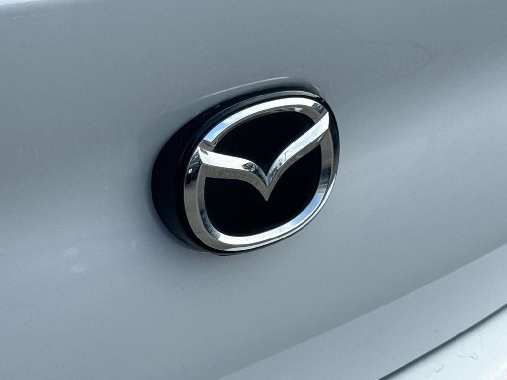 Used 2024 MAZDA MAZDA3 s image 5