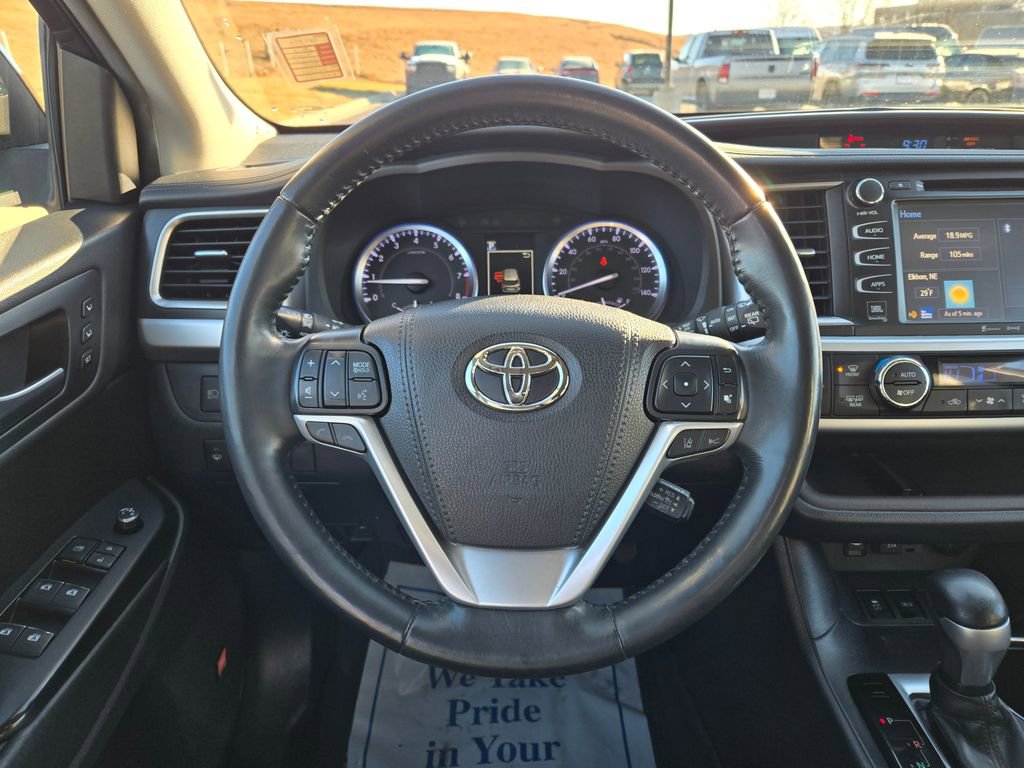 Used 2019 Toyota Highlander Limited Platinum image 17