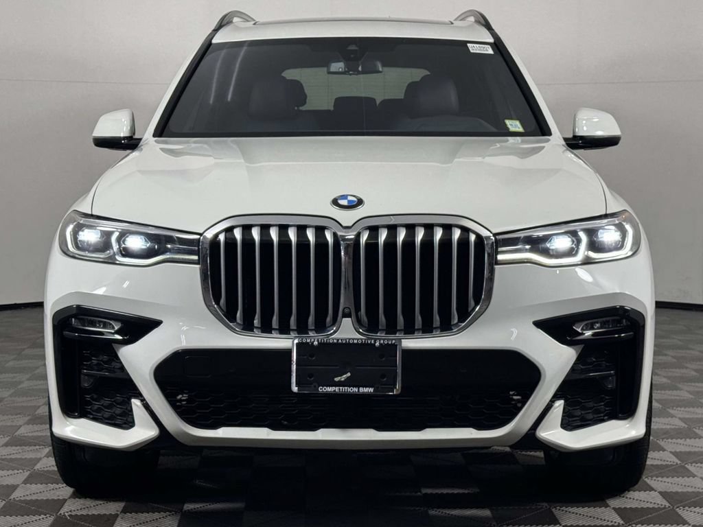 Used 2022 BMW X7 xDrive40i w/ M Sport Package AWD/4WD image 6