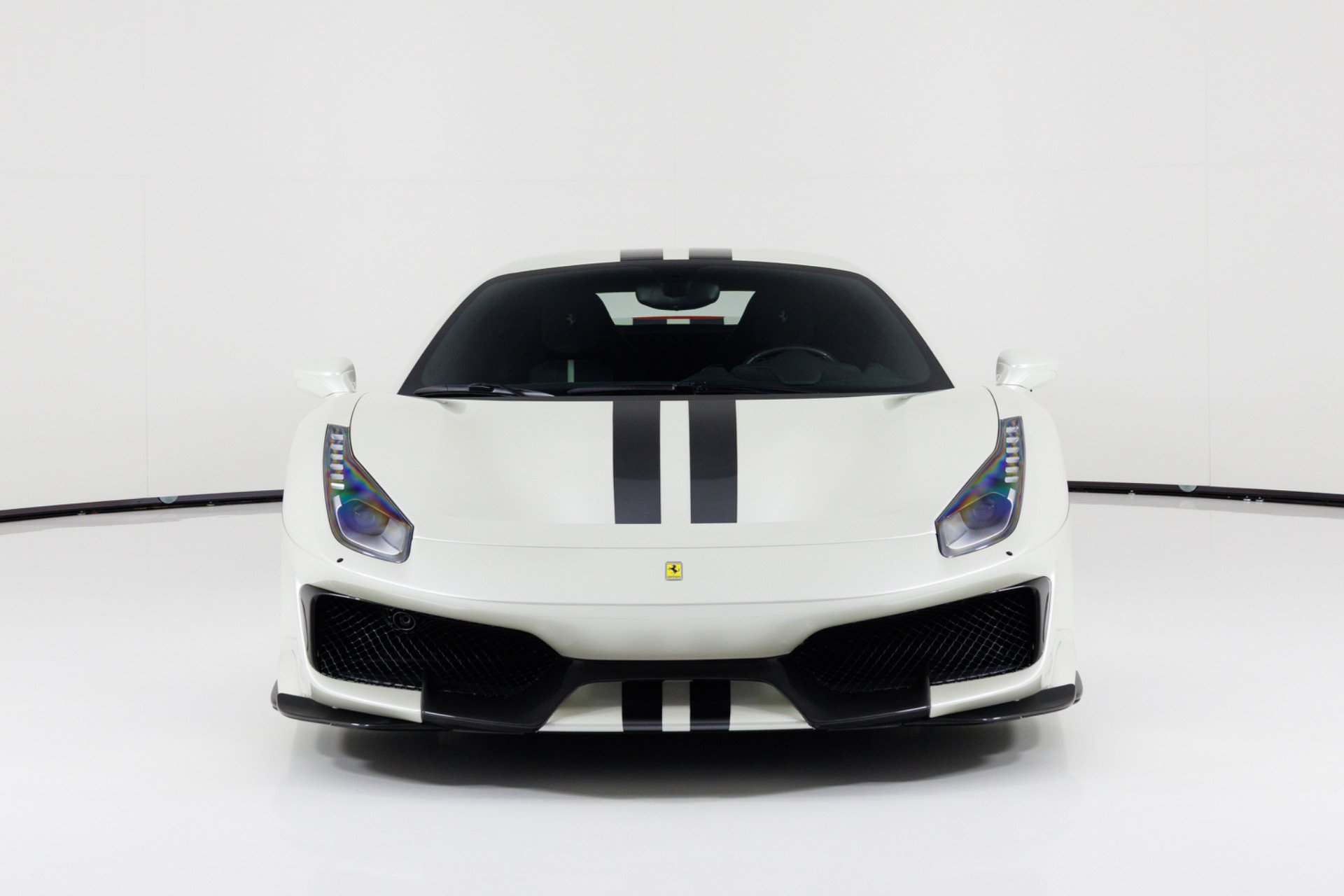 Used 2020 Ferrari 488 Pista Coupe RWD image 8