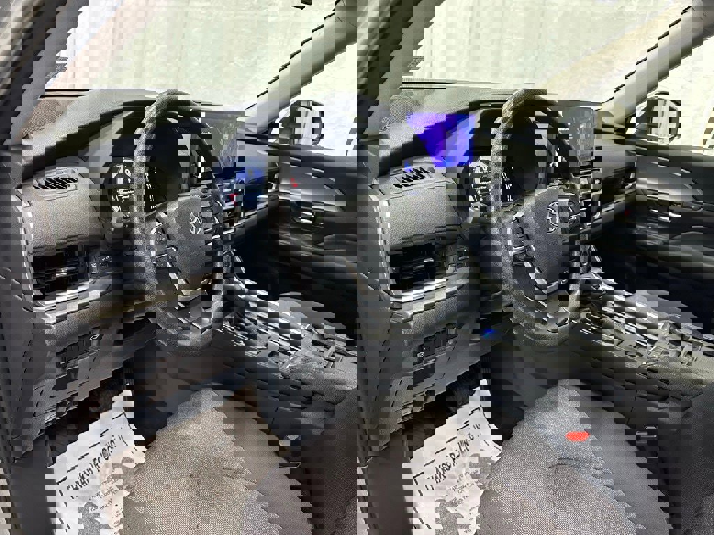 Used 2025 Toyota Grand Highlander AWD image 15