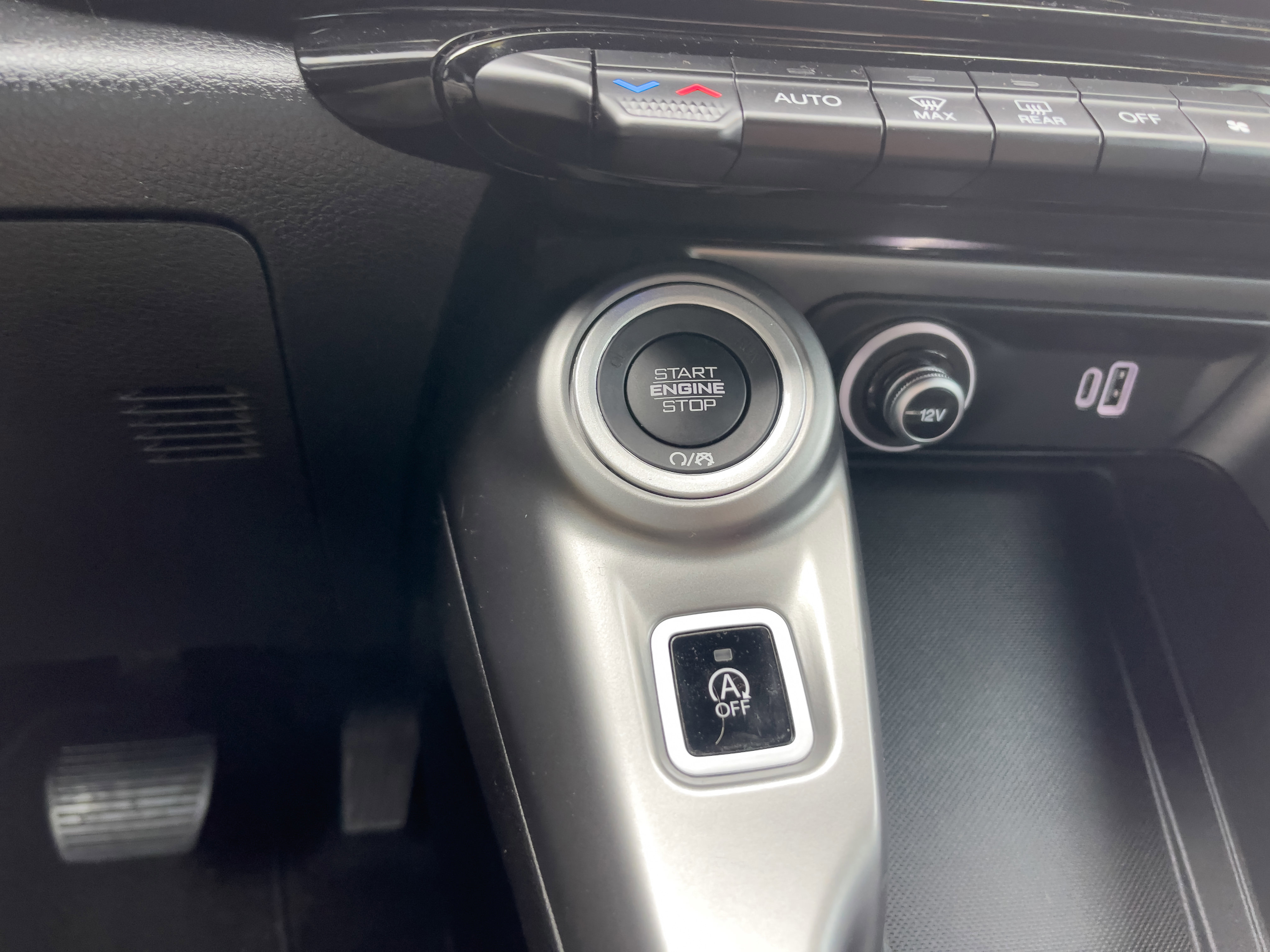 Used 2024 Dodge Hornet GT w/ GT Blacktop Package image 25