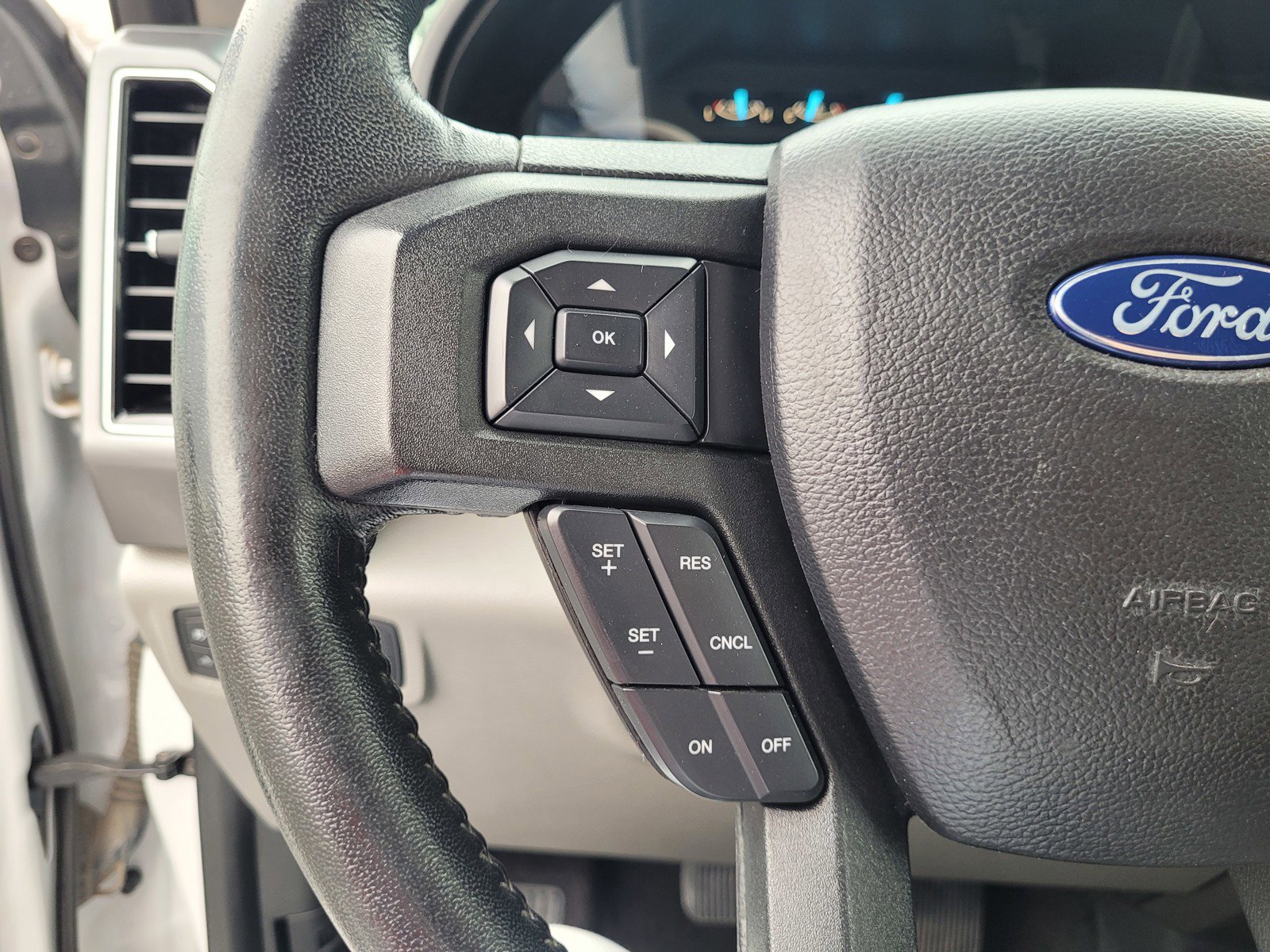 Used 2018 Ford F150 XLT w/ Equipment Group 302A Luxury image 21