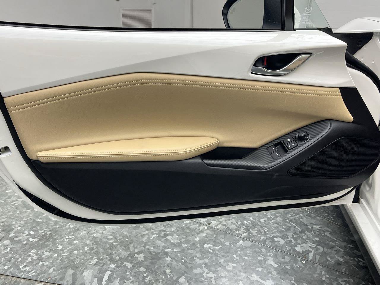 New 2026 MAZDA MX-5 Miata RF Grand Touring RWD image 7
