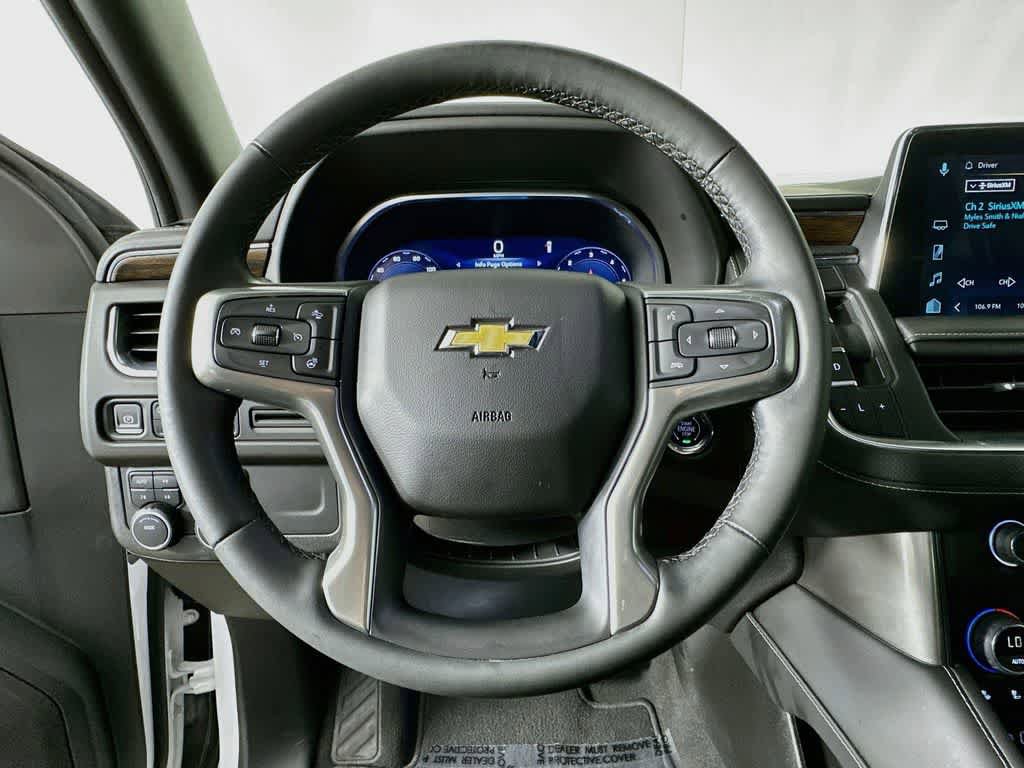 Used 2023 Chevrolet Suburban Premier AWD/4WD image 16