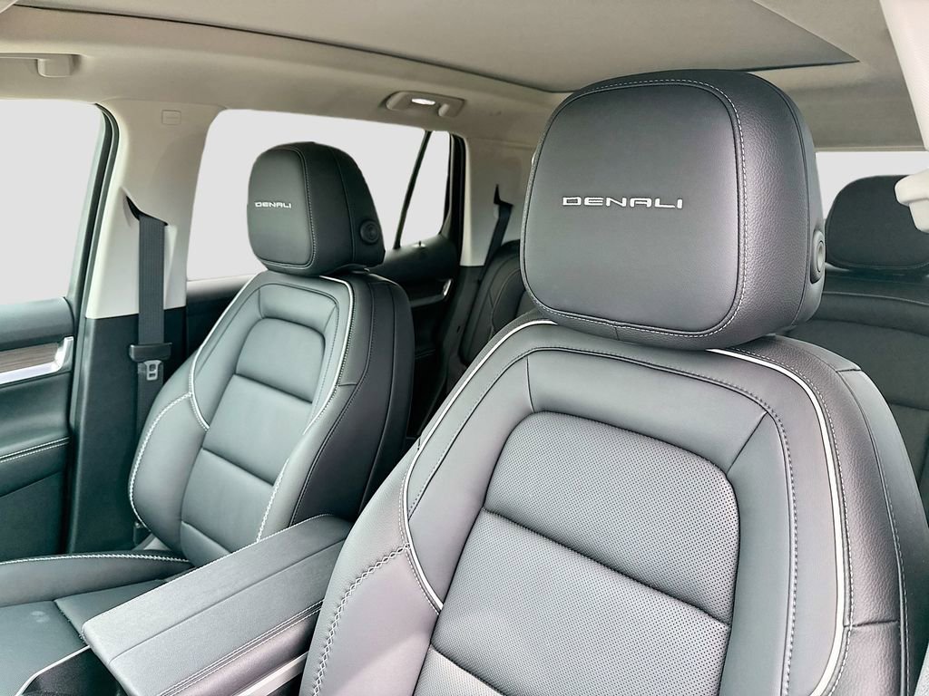 Used 2026 GMC Terrain Denali w/ LPO, Floor Liner Package AWD/4WD image 12