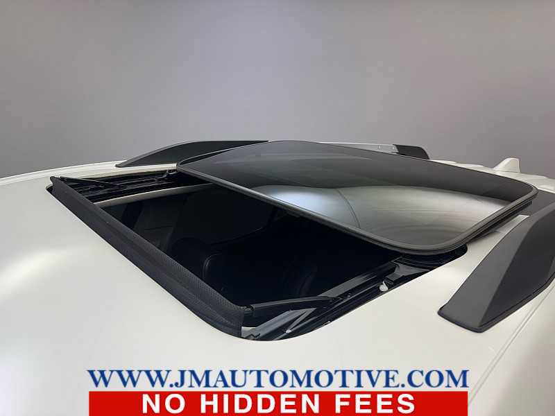 Used 2020 GMC Acadia SLT w/ Driver Alert Package II image 11