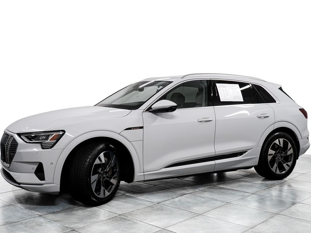 Used 2023 Audi e-tron Premium Plus w/ Premium Plus Package AWD/4WD image 4