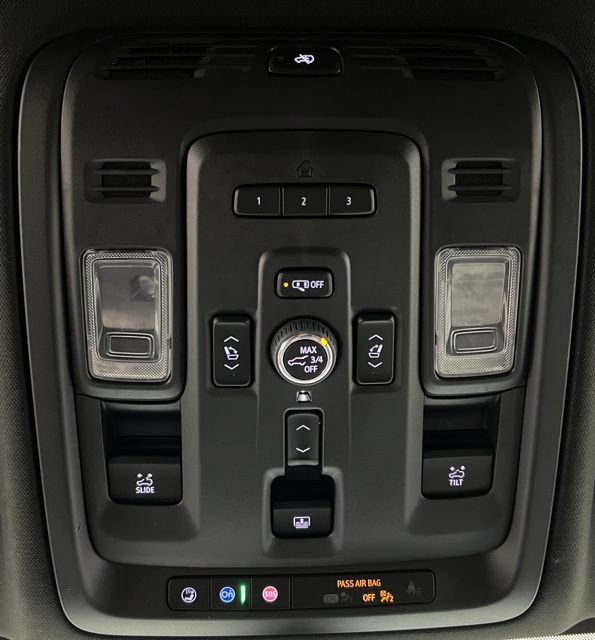 Used 2022 GMC Yukon XL Denali w/ Advanced Technology Package image 41