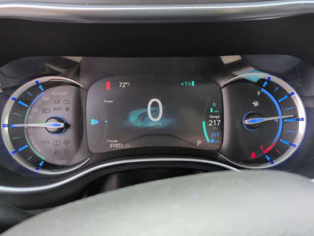 Used 2020 Chrysler Pacifica Limited w/ Advanced Safetytec Group FWD image 34