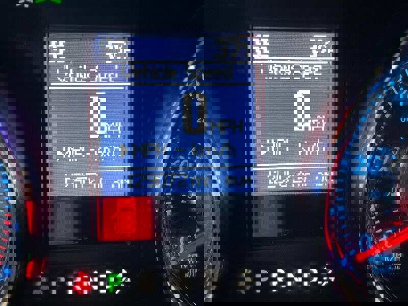 Used 2014 Chrysler Town & Country Touring-L w/ Driver Convenience Group image 10