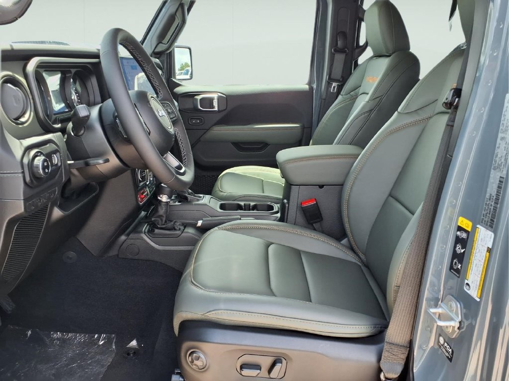 New 2026 Jeep Gladiator Mojave AWD/4WD image 8