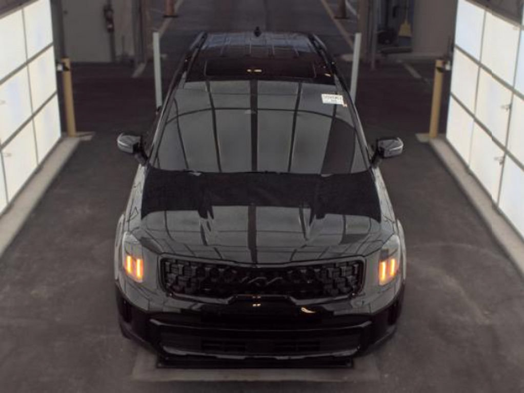 Used 2025 Kia Telluride EX X-Line AWD/4WD image 2