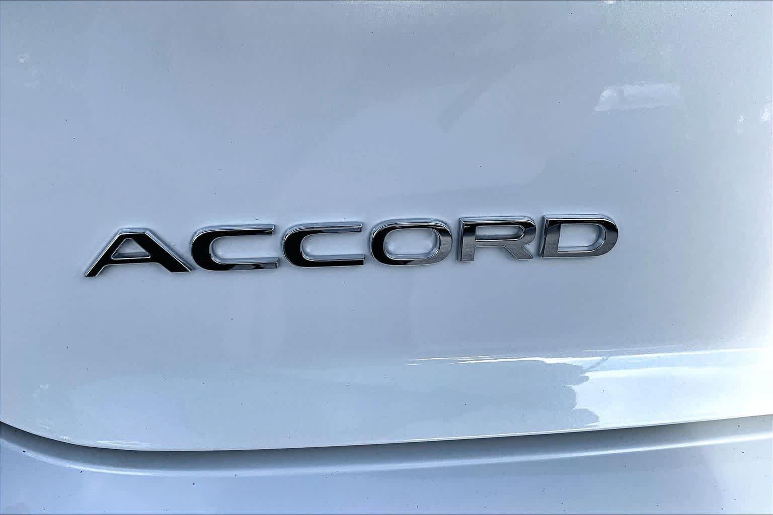 Used 2025 Honda Accord SE image 10