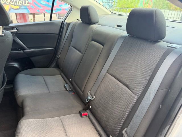 Used 2010 MAZDA MAZDA3 i Touring FWD image 17