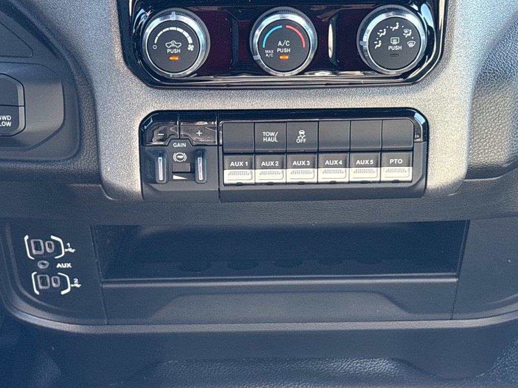 Used 2025 RAM 5500 Tradesman AWD/4WD image 37