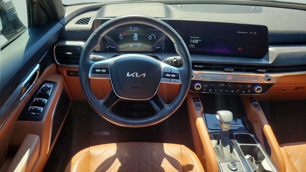 Used 2025 Kia Telluride EX X-Line AWD/4WD image 12