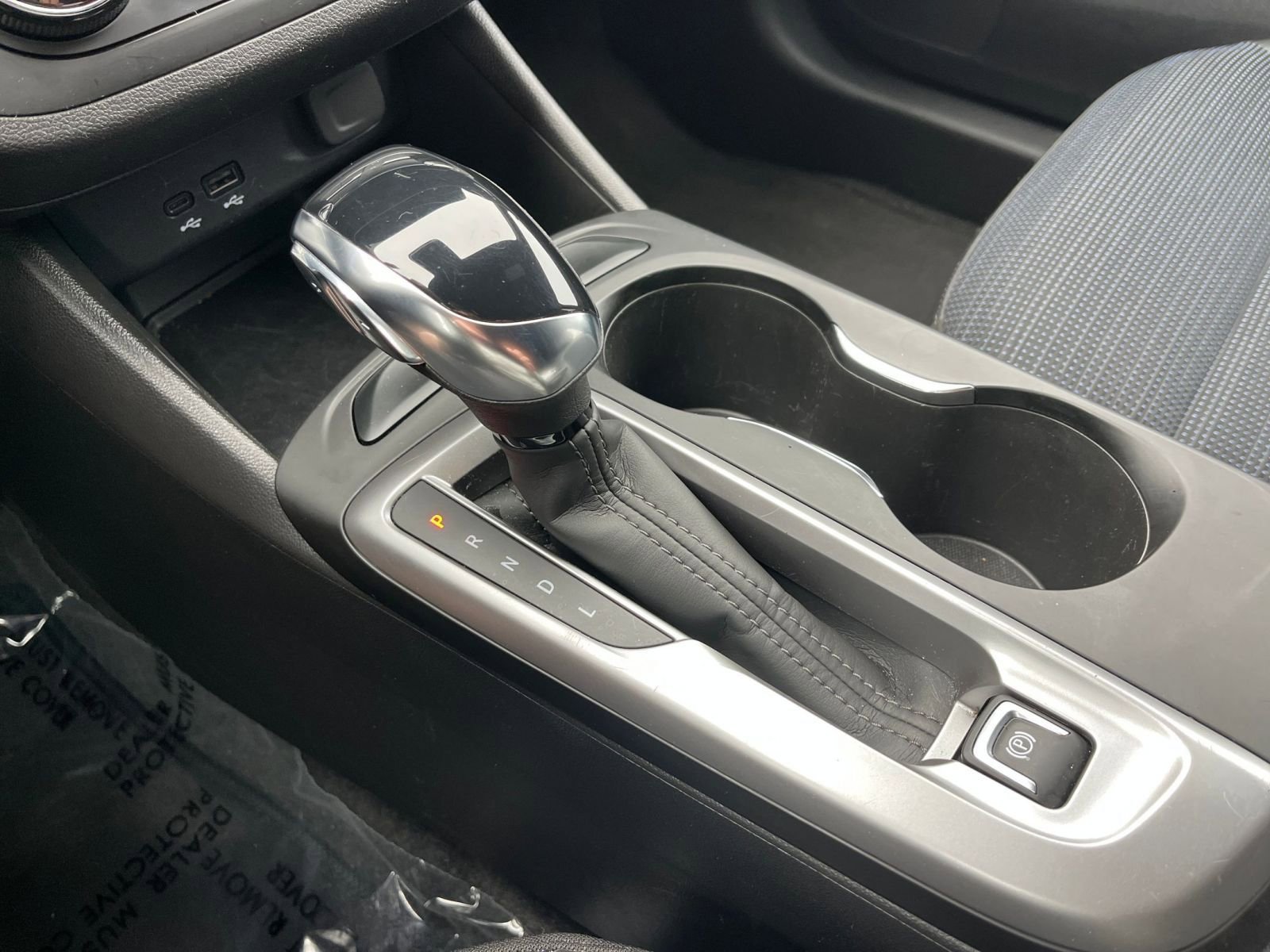 Used 2025 Buick Envista Preferred image 41