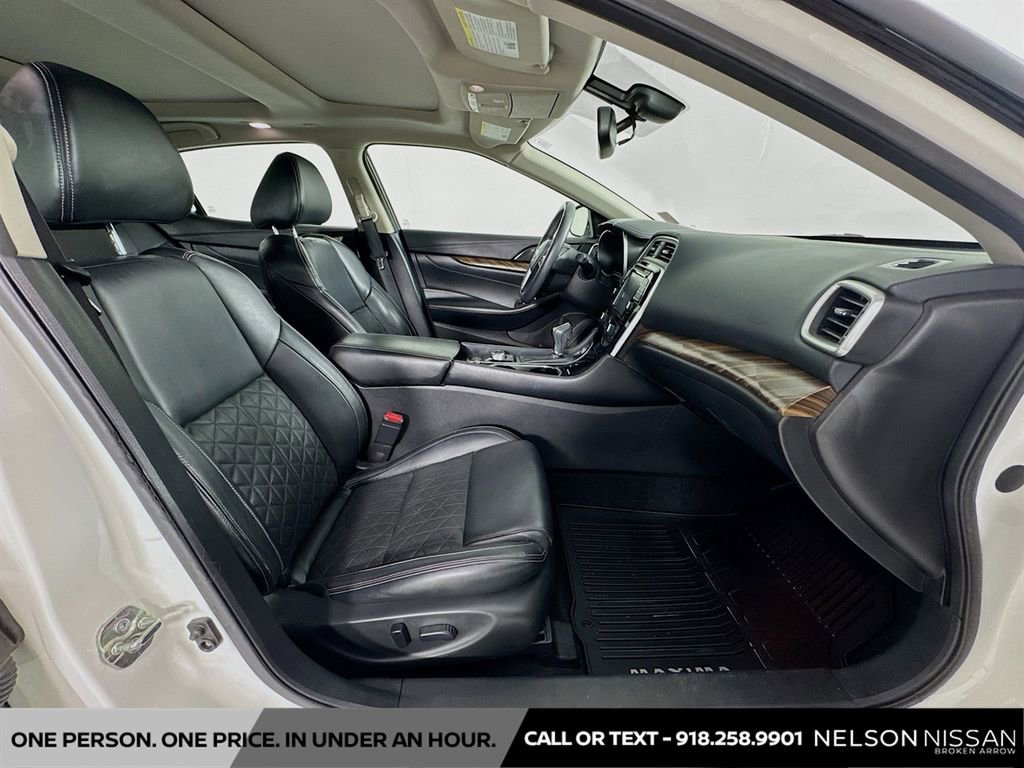 Used 2017 Nissan Maxima Platinum FWD image 29