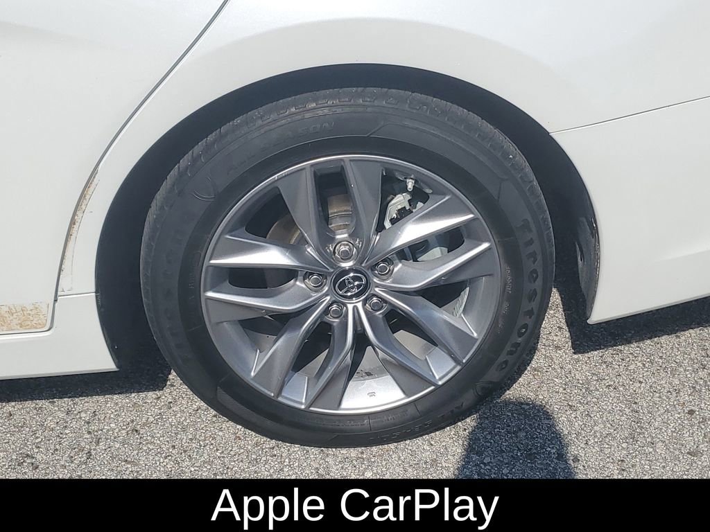 Used 2019 Toyota Avalon XLE image 6