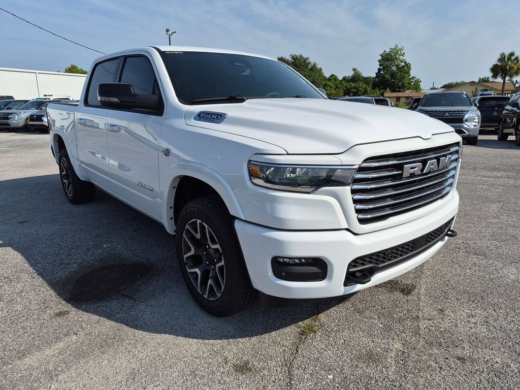 Used 2026 RAM 1500 Laramie w/ Laramie Preferred Package AWD/4WD image 3
