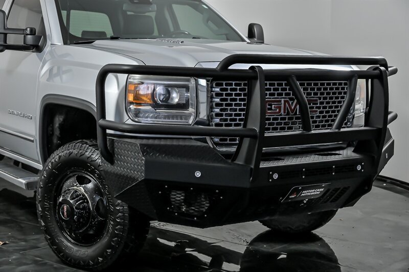 Used 2015 GMC Sierra 3500 Denali w/ Duramax Plus Package AWD/4WD image 2