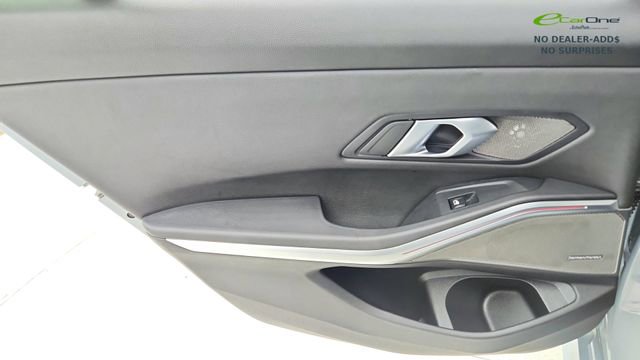 Used 2025 BMW M340i Sedan RWD image 31