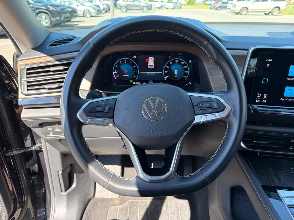 Used 2025 Volkswagen Atlas SE FWD image 15