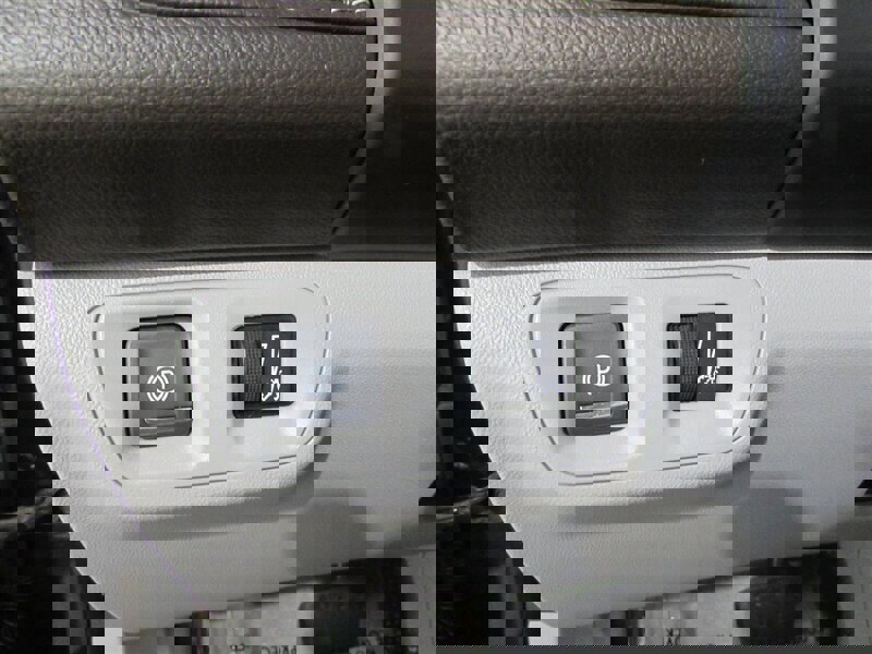 Used 2023 GMC Acadia SLT image 46