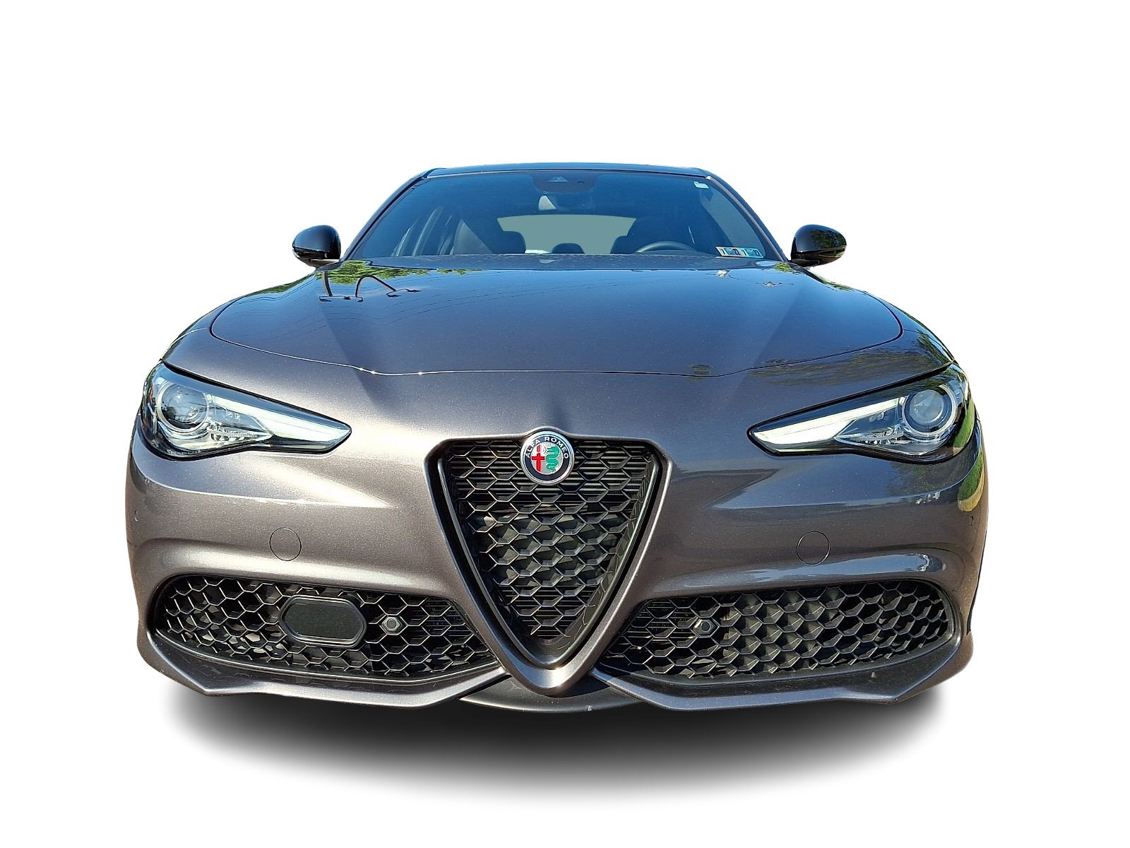 Used 2023 Alfa Romeo Giulia Veloce AWD/4WD image 2