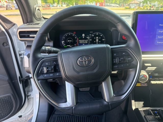 Used 2025 Toyota 4Runner TRD Off-Road Premium image 28