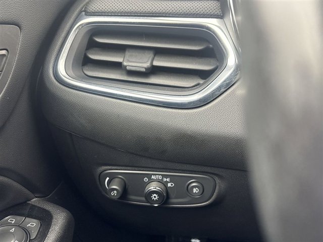 Certified 2022 Chevrolet Equinox Premier FWD image 18