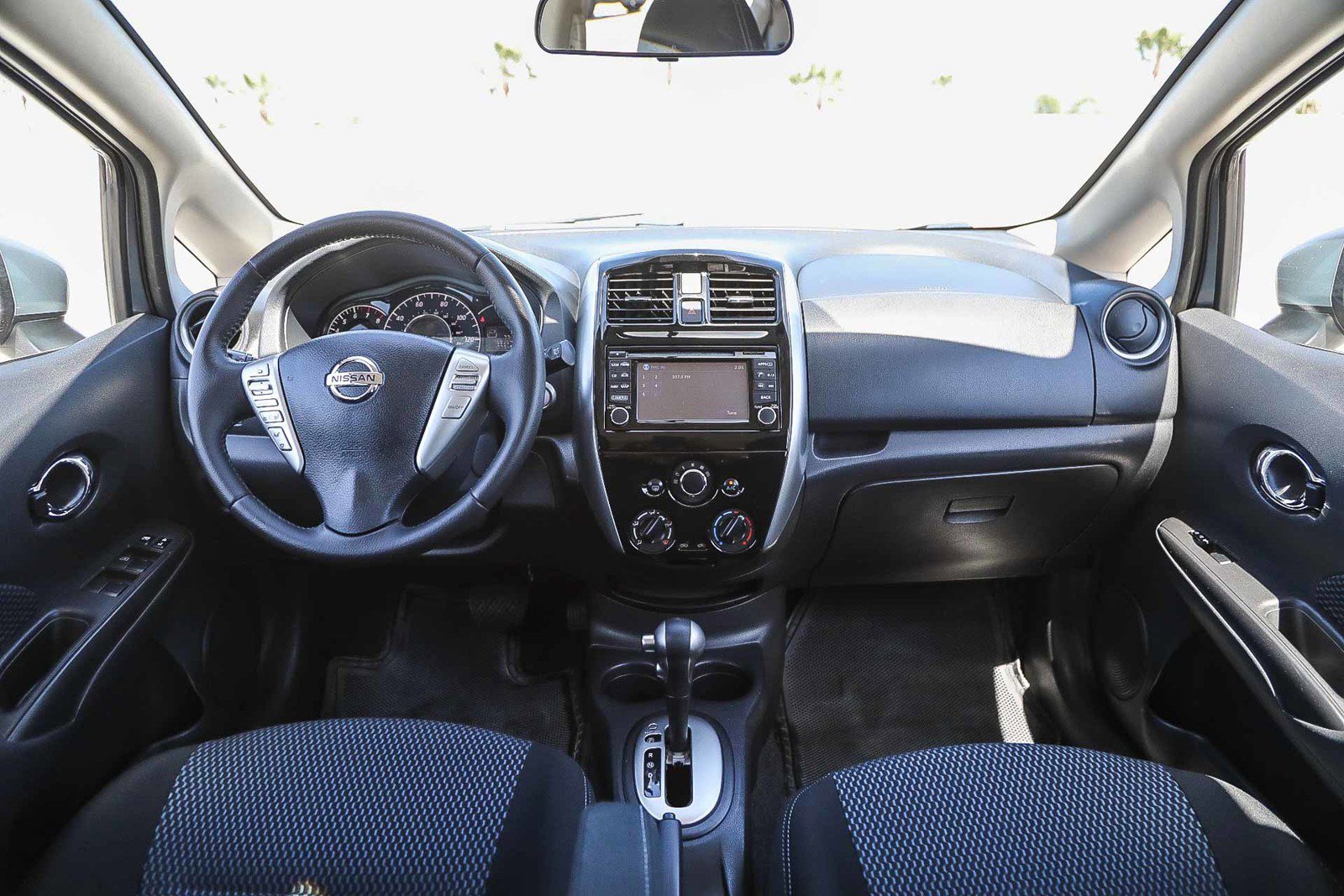 Used 2015 Nissan Versa Note SV image 12