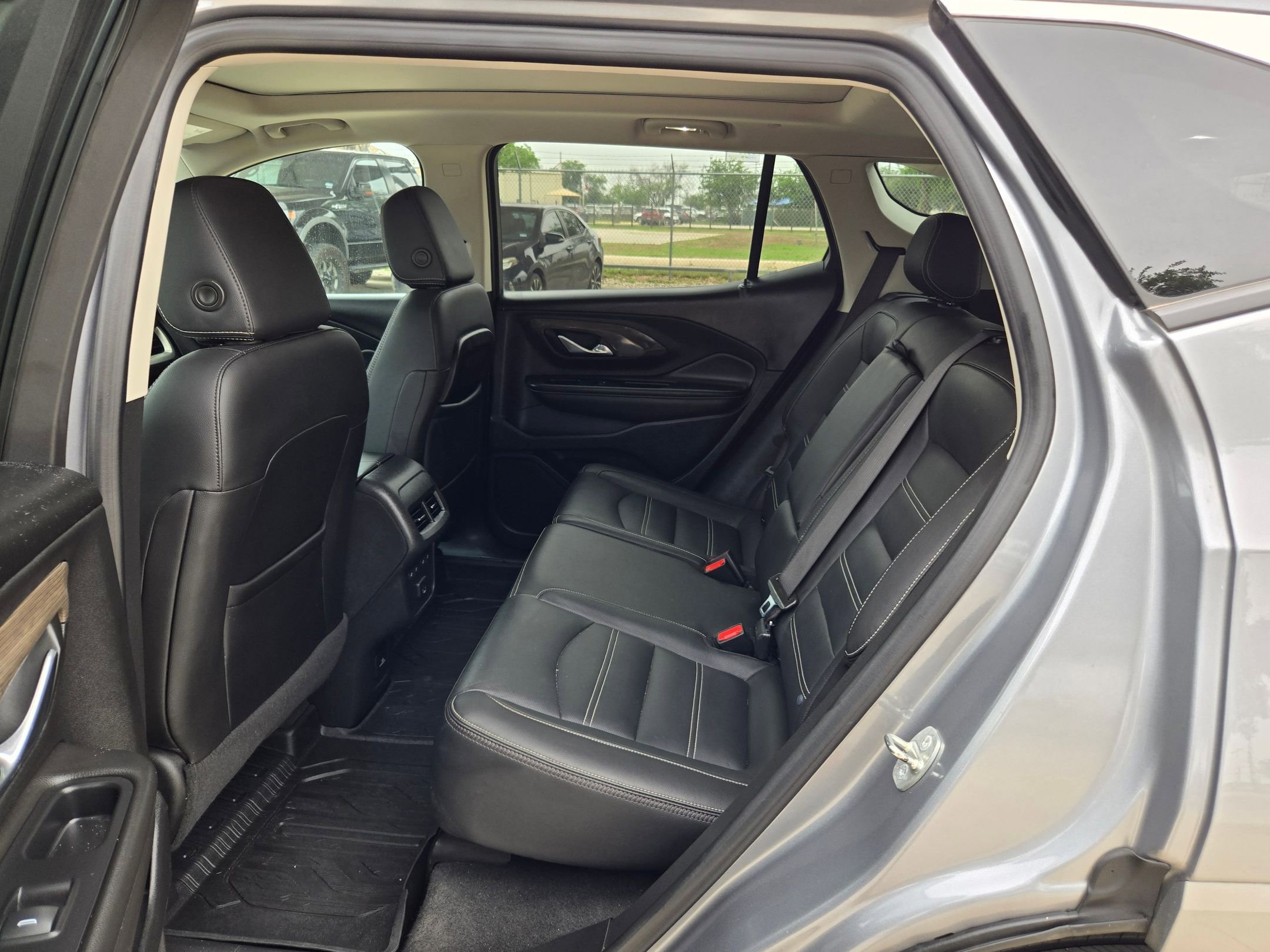 Certified 2023 GMC Terrain Denali w/ Denali Premium Package AWD/4WD image 20