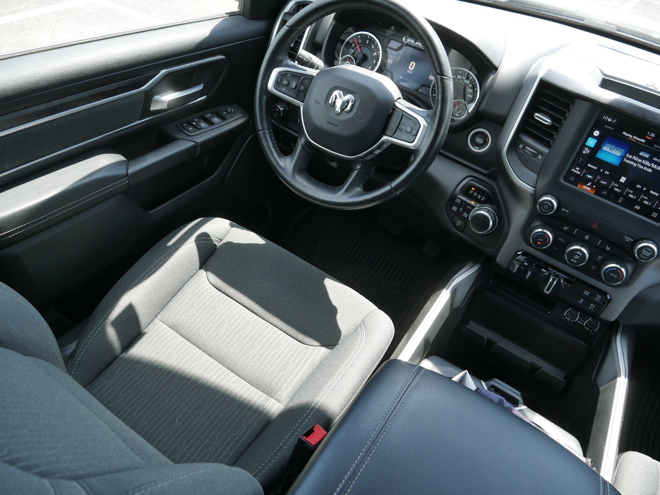 Used 2022 RAM 1500 Big Horn AWD/4WD image 9