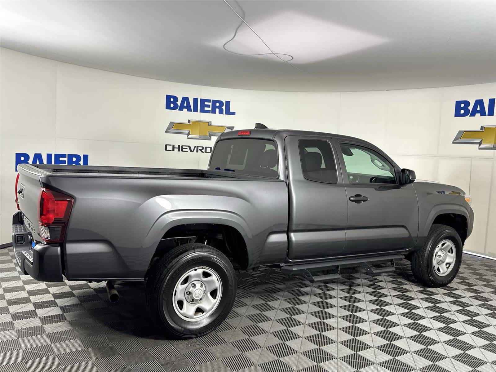 Used 2023 Toyota Tacoma SR AWD/4WD image 6