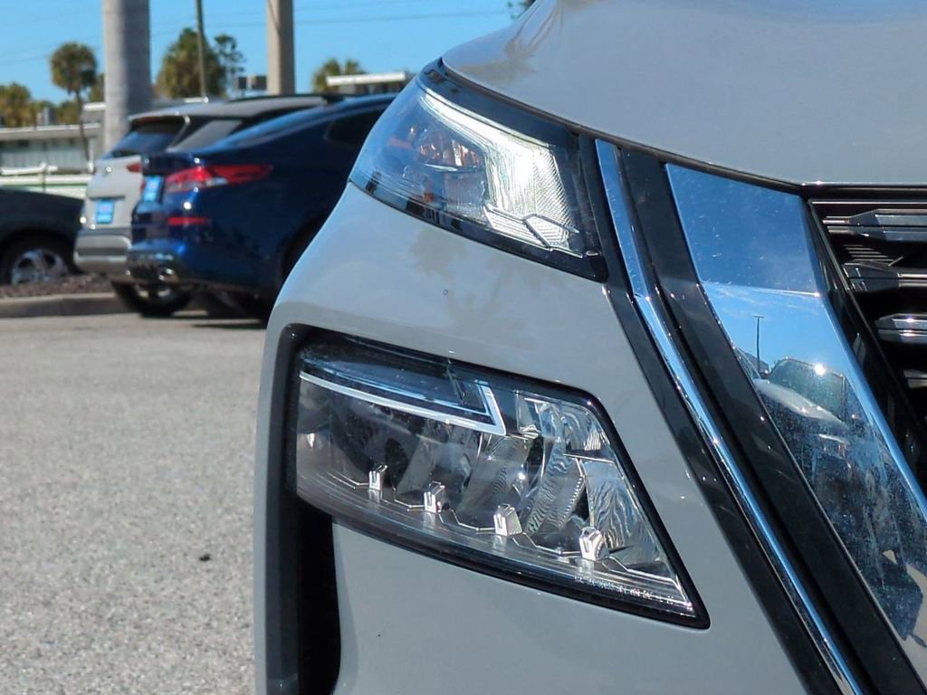 Certified 2023 Nissan Rogue SL image 10