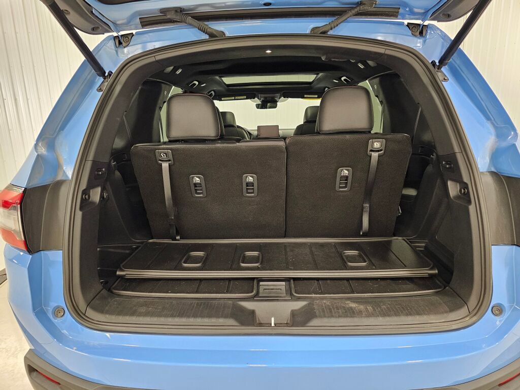 Used 2025 Honda Pilot TrailSport image 18