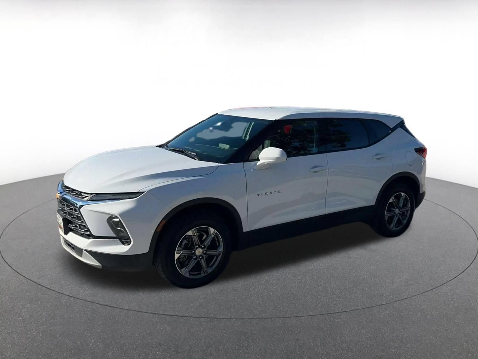 Used 2026 Chevrolet Blazer LT AWD/4WD image 7