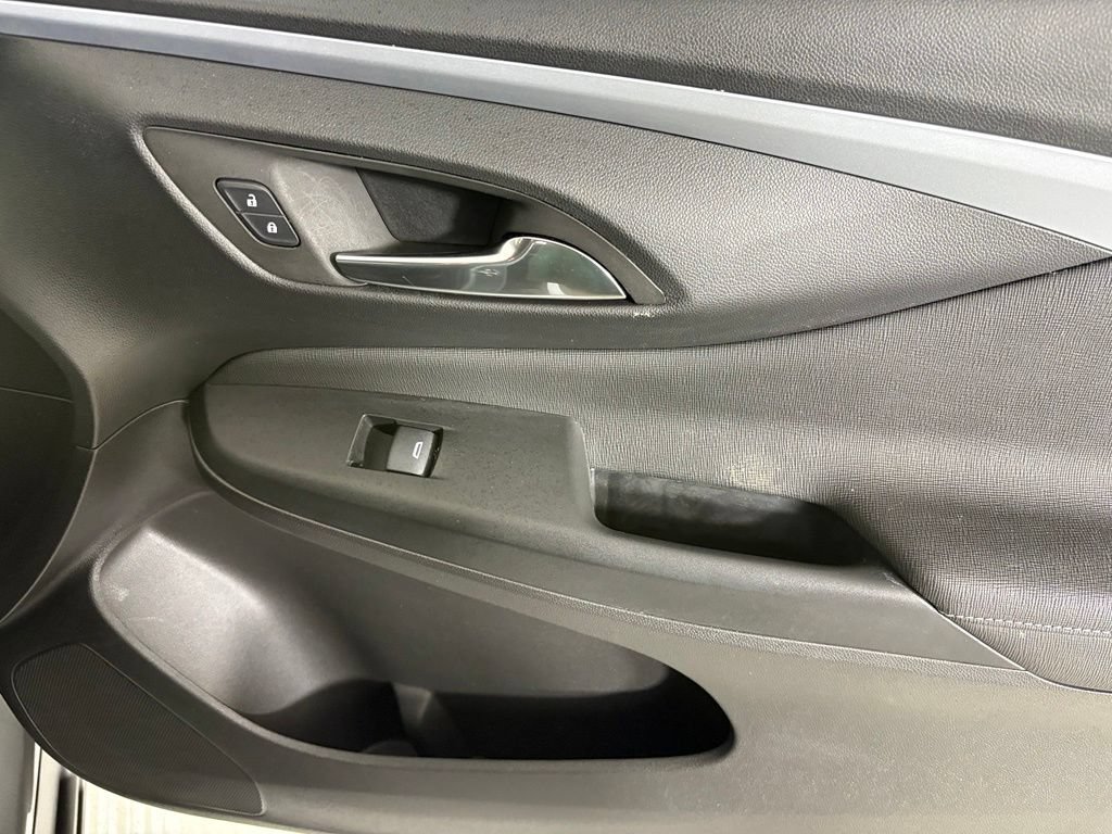 Certified 2025 Buick Envista Preferred FWD image 14