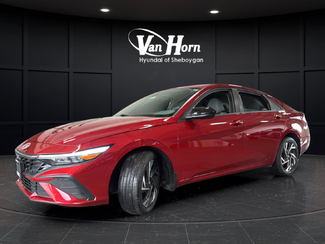 Certified 2025 Hyundai Elantra Sport FWD image 3