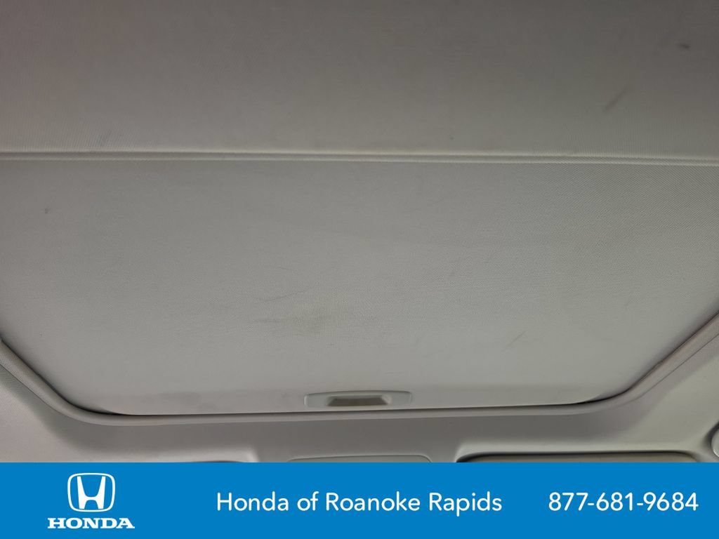 Used 2019 Toyota RAV4 XLE Premium FWD image 31