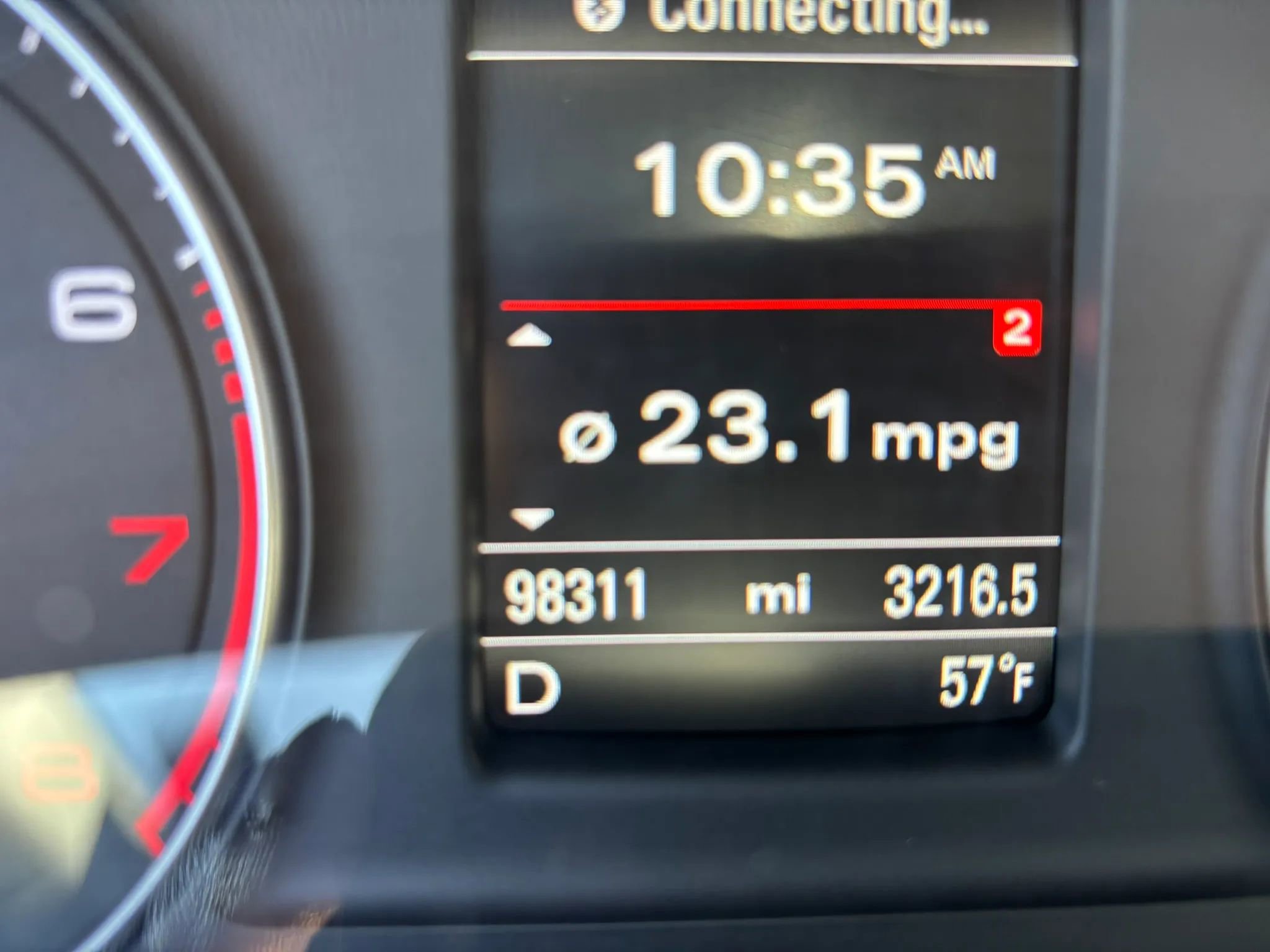 Used 2018 Audi Q3 2.0T Premium Plus w/ Premium Plus Package AWD/4WD image 2