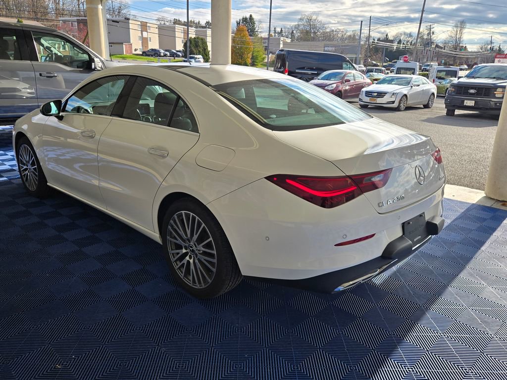 Used 2025 Mercedes-Benz CLA 250 4MATIC image 4